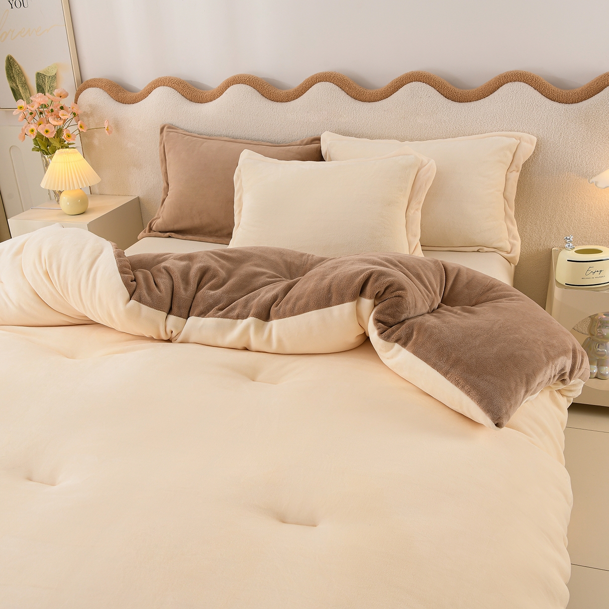 91家纺网 家纺一手货源 找家纺 （总）锦逸家居 2025新款亲肤舒适牛奶绒羽丝棉冬被被子被芯