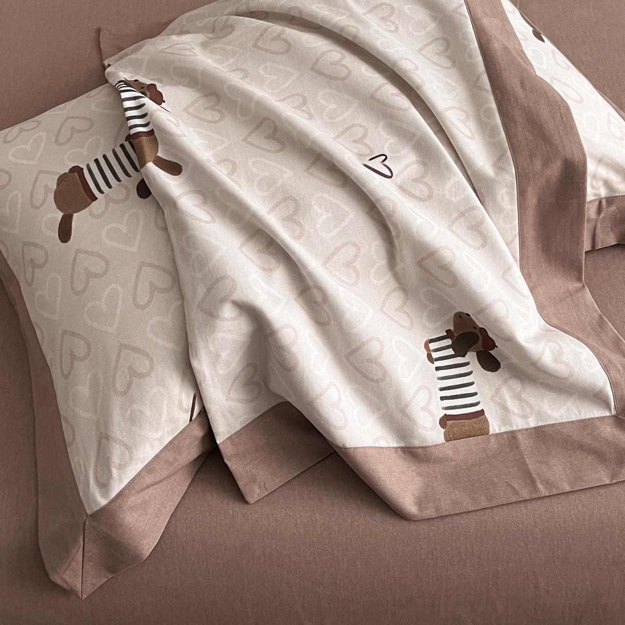 91家纺网 家纺一手货源 找家纺 慕晨 2025新款全棉纯棉磨毛轻奢数码印花直播热款四件套 旺趣