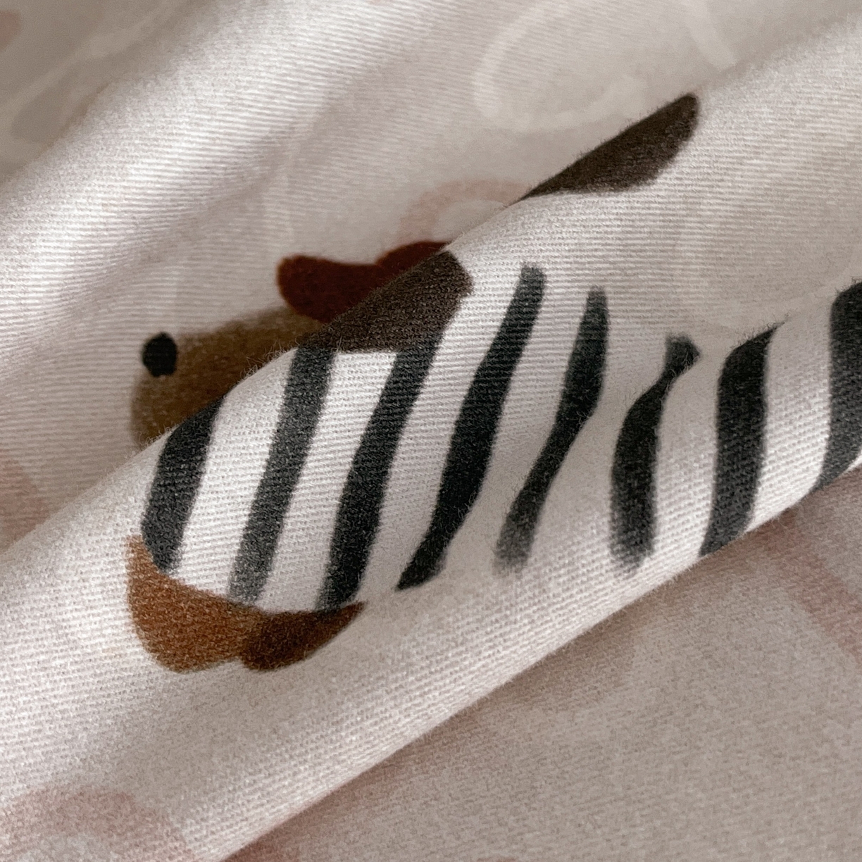 91家纺网 家纺一手货源 找家纺 慕晨 2025新款全棉纯棉磨毛轻奢数码印花直播热款四件套 旺趣