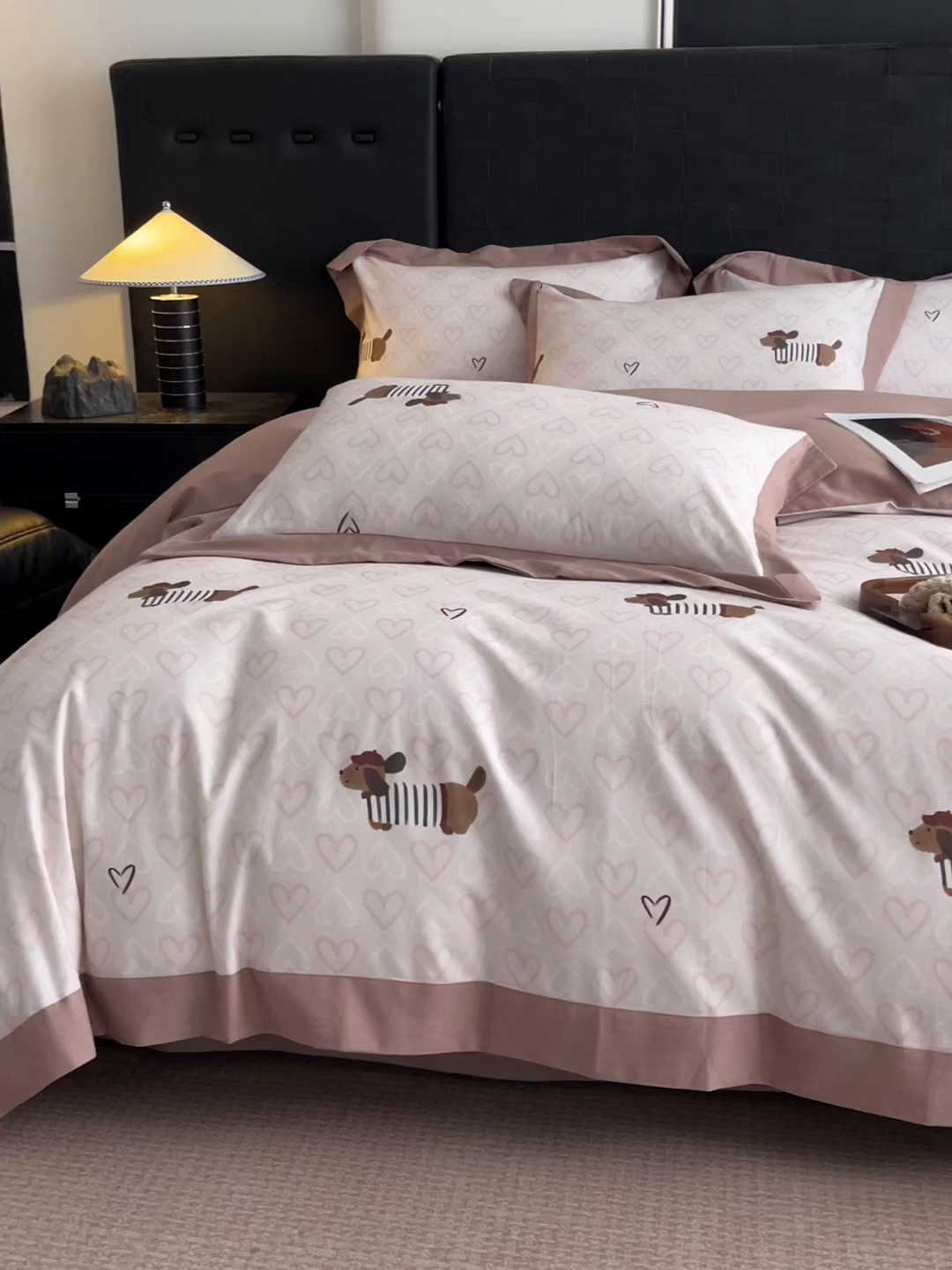 91家纺网 家纺一手货源 找家纺 慕晨 2025新款全棉纯棉磨毛轻奢数码印花直播热款四件套 旺趣