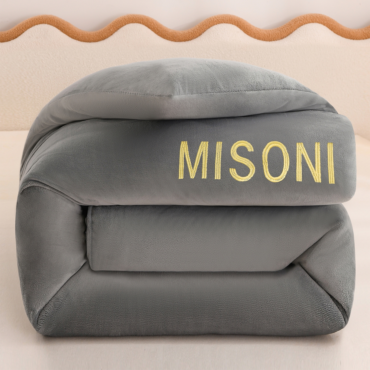 91家纺网 家纺一手货源 找家纺 （总）锦逸家居 2025新款亲肤舒适牛奶绒羽丝棉冬被被子被芯