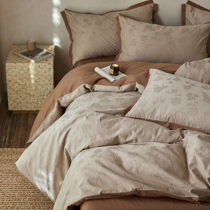 91家纺网 家纺一手货源 找家纺 安莱生活 2025新款A类高定款新疆长绒棉提花拼角磨毛四件套-科罗拉 科罗拉-棕缈