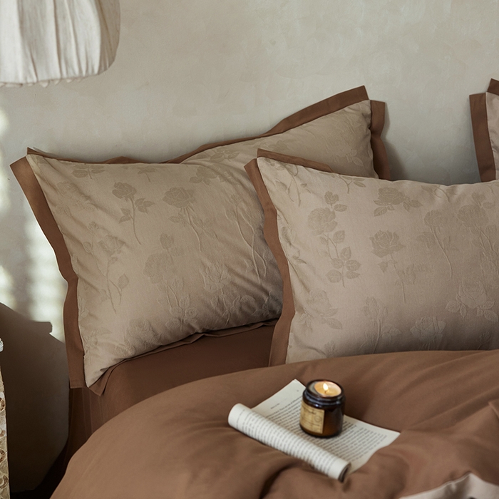 91家纺网 家纺一手货源 找家纺 安莱生活 2025新款A类高定款新疆长绒棉提花拼角磨毛四件套-科罗拉 科罗拉-棕缈