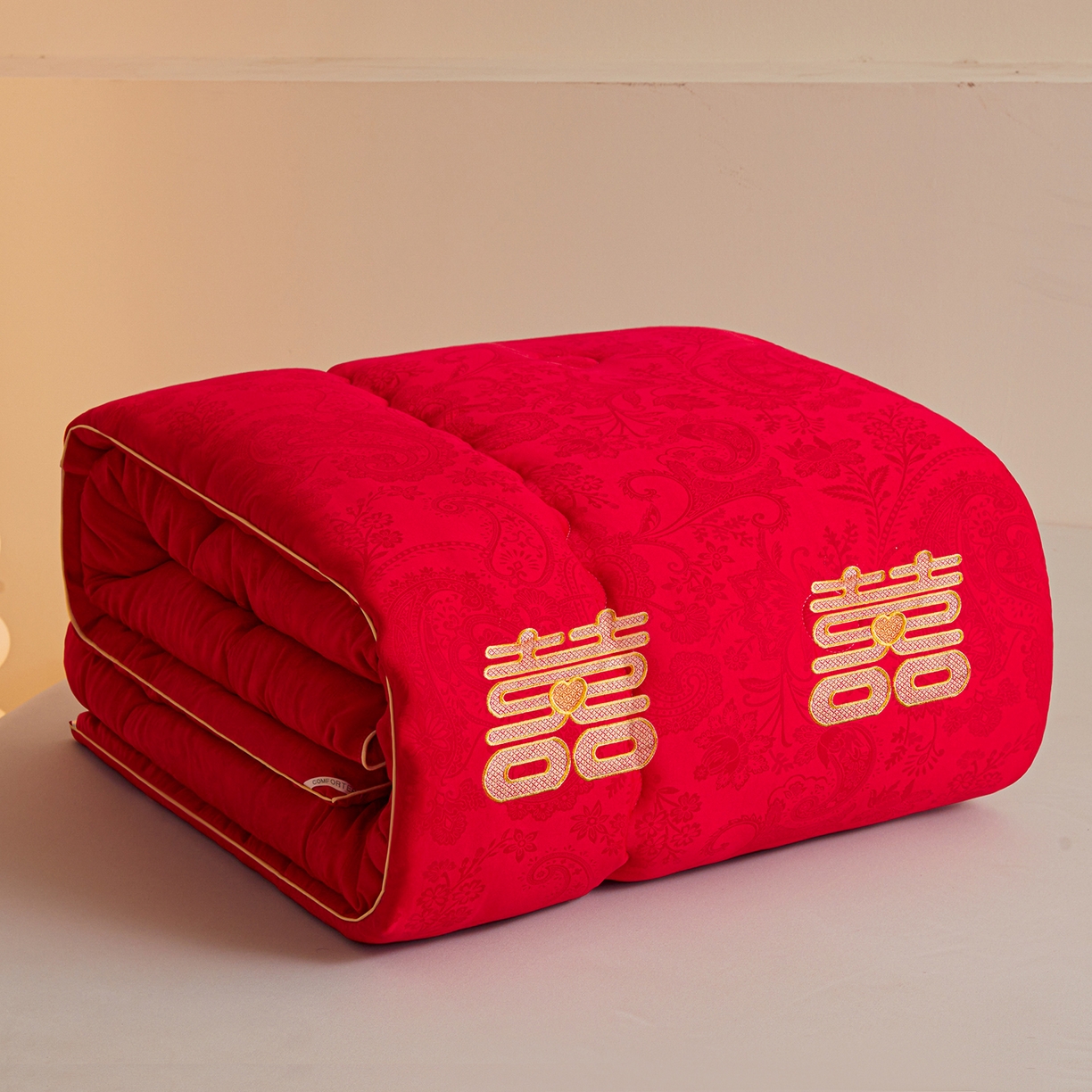 91家纺网 家纺一手货源 找家纺 （总）欢乐季 2025新款7A抗菌A类贡缎提花婚庆被春秋被冬被被子被芯