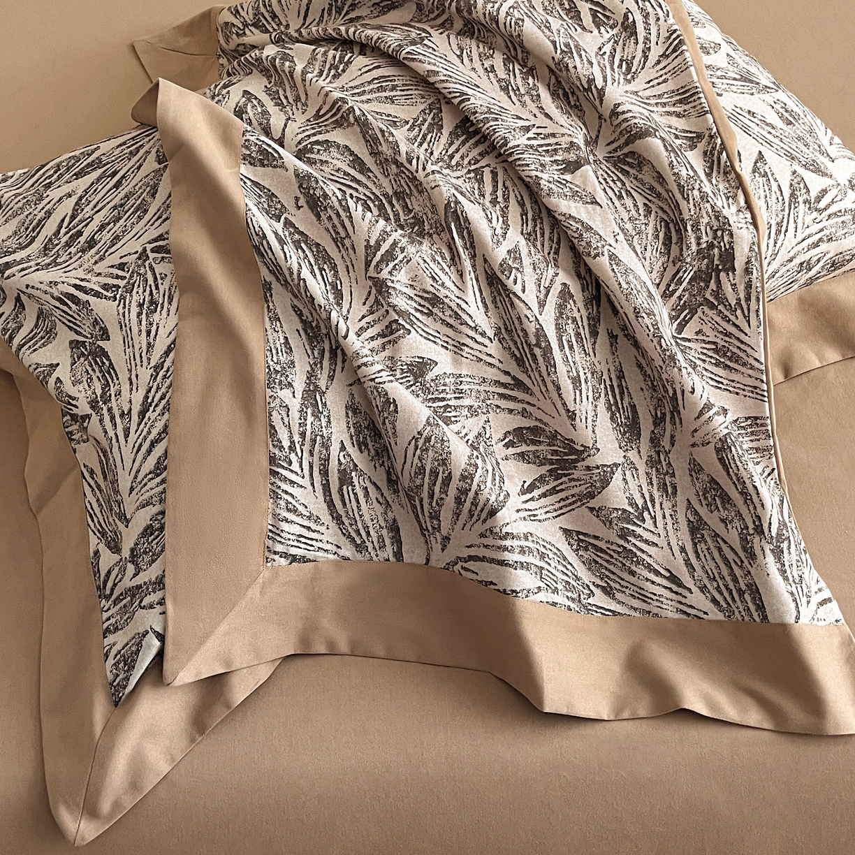 91家纺网 家纺一手货源 找家纺 慕晨 2025新款全棉纯棉磨毛轻奢数码印花直播热款四件套 雅集