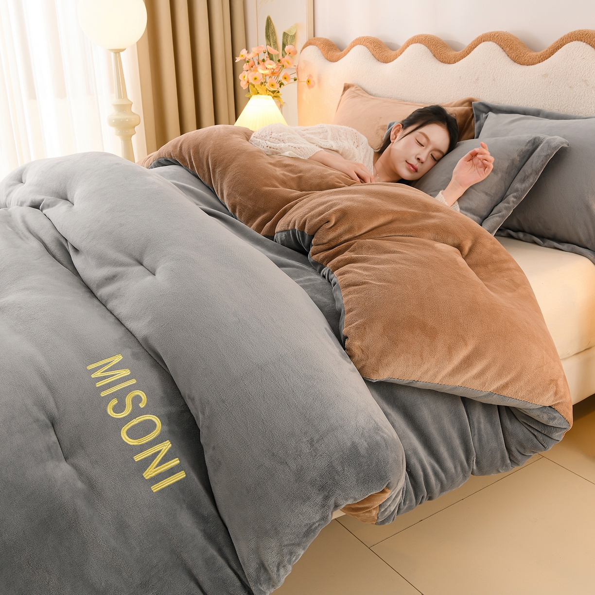 锦逸家居 2025新款亲肤舒适牛奶绒羽丝棉冬被被子被芯 烟灰+卡其