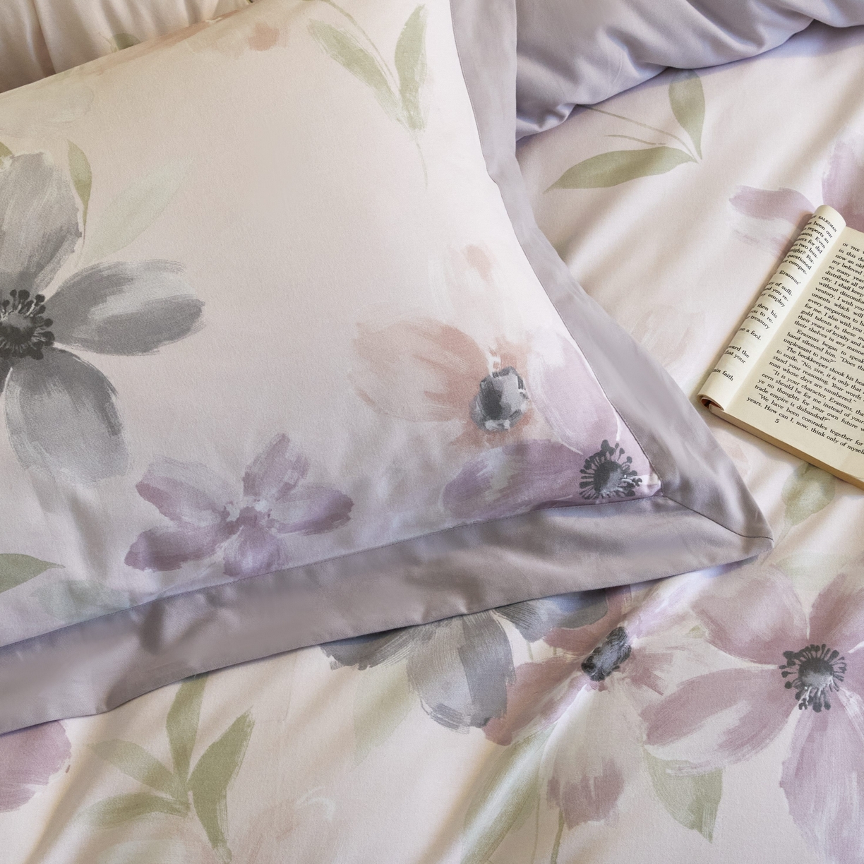 91家纺网 家纺一手货源 找家纺 慕晨 2025新款全棉纯棉磨毛轻奢数码印花直播热款四件套 叶颜