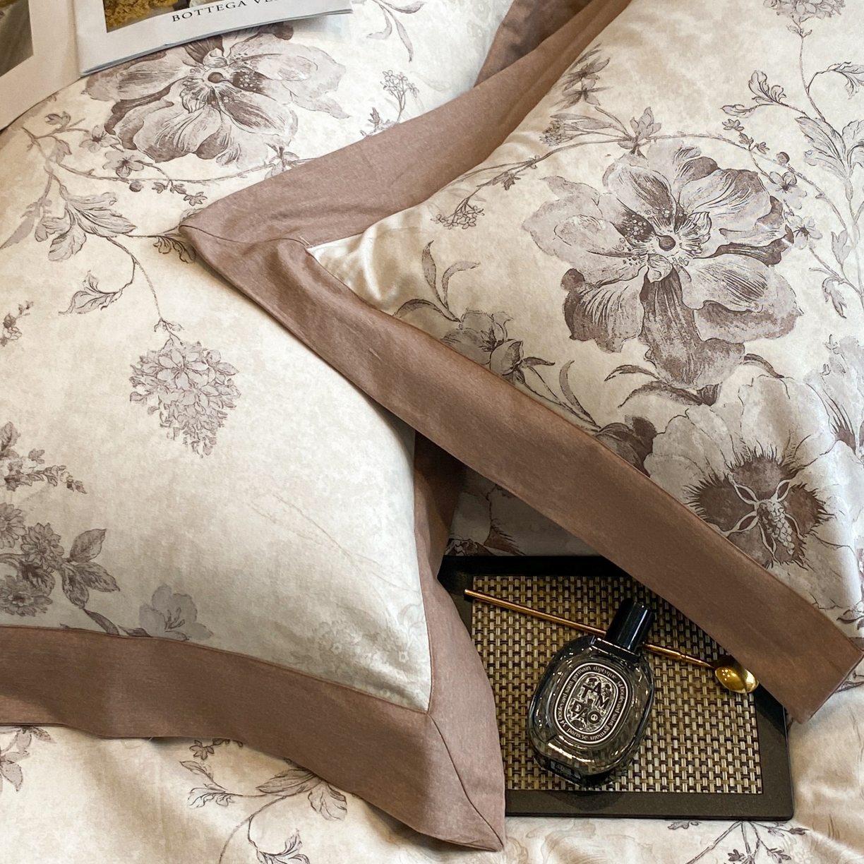 91家纺网 家纺一手货源 找家纺 慕晨 2025新款全棉纯棉磨毛轻奢数码印花直播热款四件套 远黛-灰