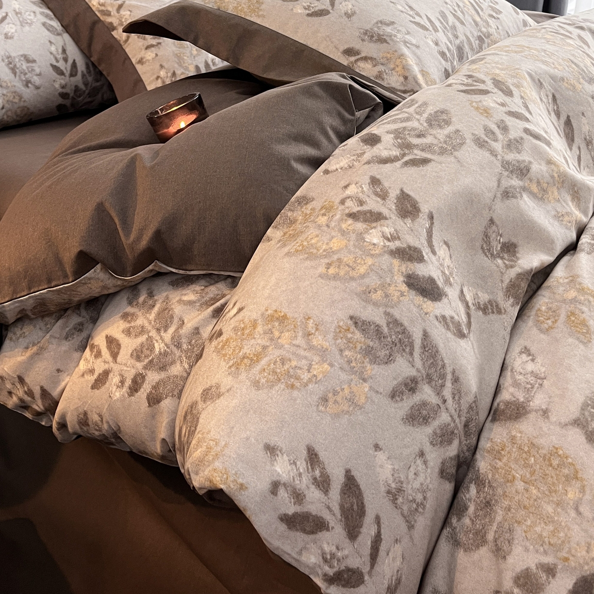 91家纺网 家纺一手货源 找家纺 慕晨 2025新款全棉纯棉磨毛轻奢数码印花直播热款四件套 折枝春山