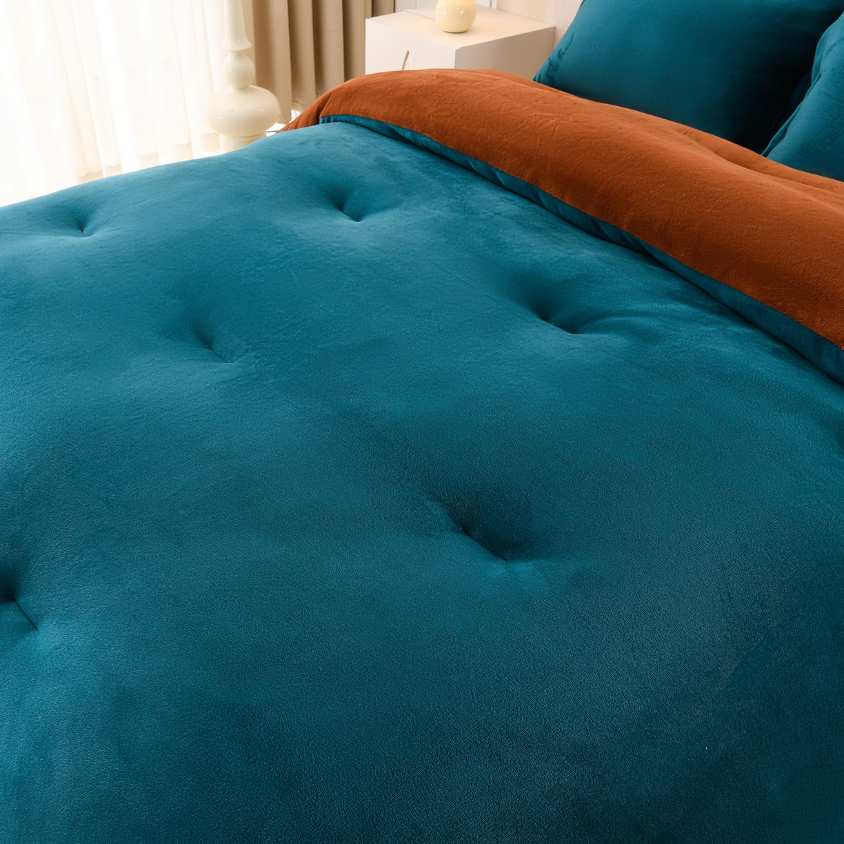 91家纺网 家纺一手货源 找家纺 锦逸家居 2025新款亲肤舒适牛奶绒羽丝棉冬被被子被芯 墨绿+深棕