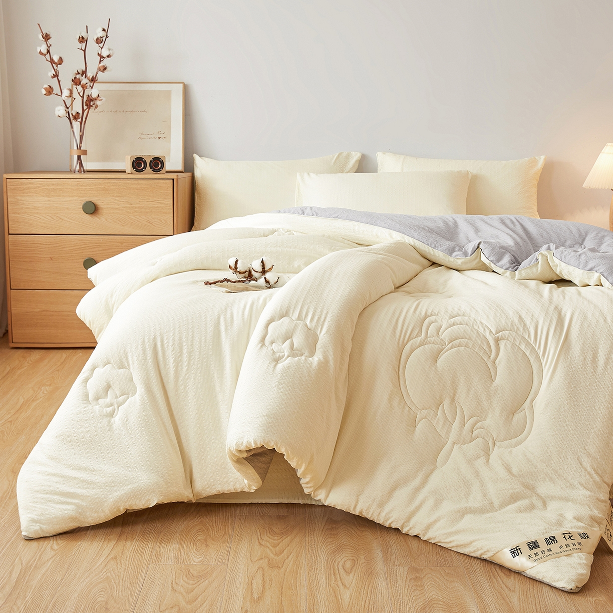 91家纺网 家纺一手货源 找家纺 晓时候 2025新款泡泡纱新疆棉花被冬被春秋被被子被芯四季空调被 初棉-奶白灰