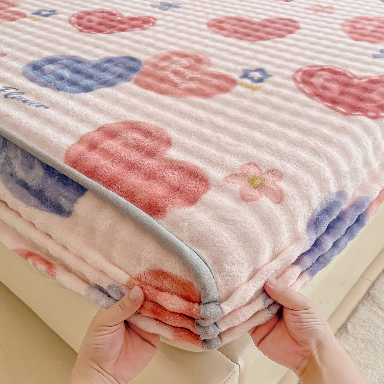 91家纺网 家纺一手货源 找家纺 （总）慕梵家居 2025新款泡泡绒床笠泡泡兔绒床罩外贸可以定做尺寸单品床笠单件床笠