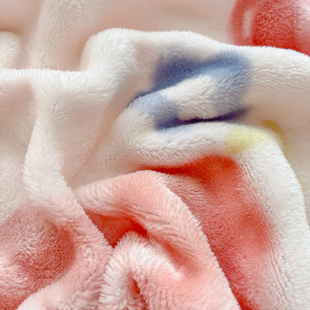 91家纺网 家纺一手货源 找家纺 慕梵家居 2025新款泡泡绒床笠泡泡兔绒床罩外贸可以定做尺寸单品床笠单件床笠 爱心物语