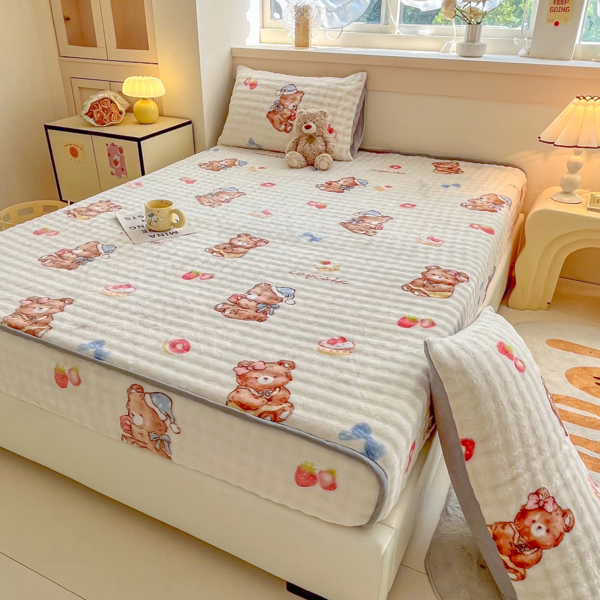 91家纺网 家纺一手货源 找家纺 慕梵家居 2025新款泡泡绒床笠泡泡兔绒床罩外贸可以定做尺寸单品床笠单件床笠 抱抱熊