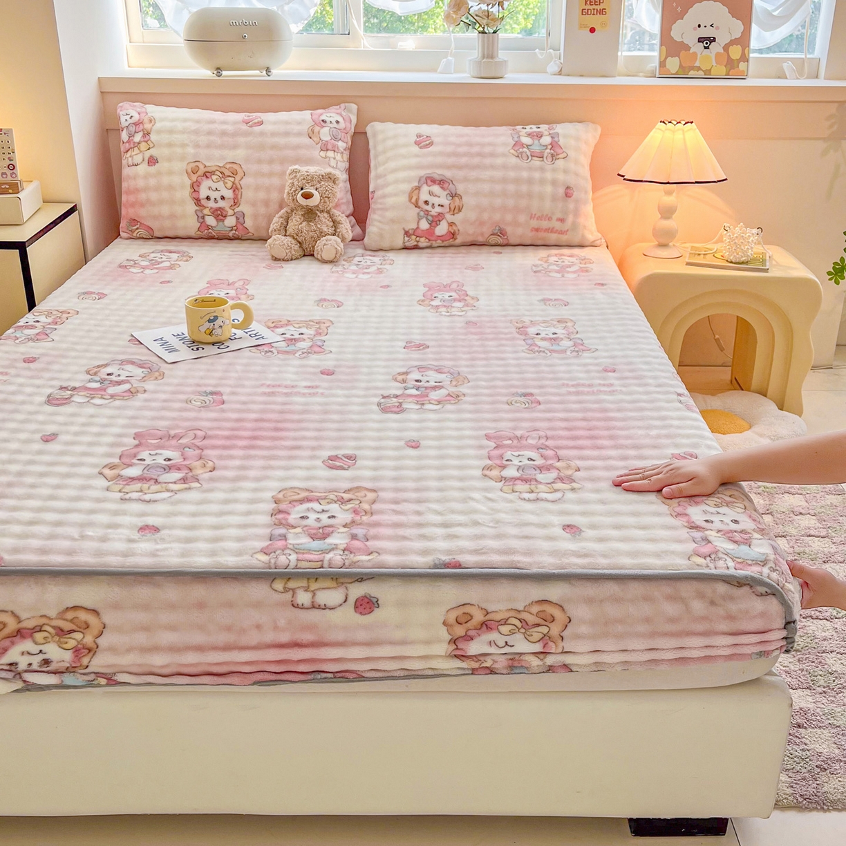 91家纺网 家纺一手货源 找家纺 慕梵家居 2025新款泡泡绒床笠泡泡兔绒床罩外贸可以定做尺寸单品床笠单件床笠 开心喵喵