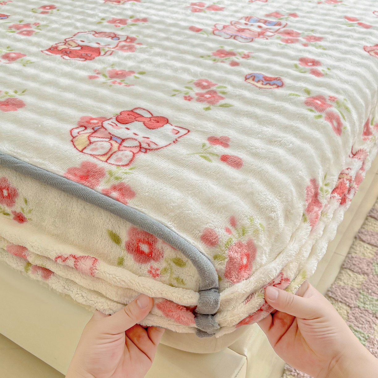 91家纺网 家纺一手货源 找家纺 慕梵家居 2025新款泡泡绒床笠泡泡兔绒床罩外贸可以定做尺寸单品床笠单件床笠 凯特猫