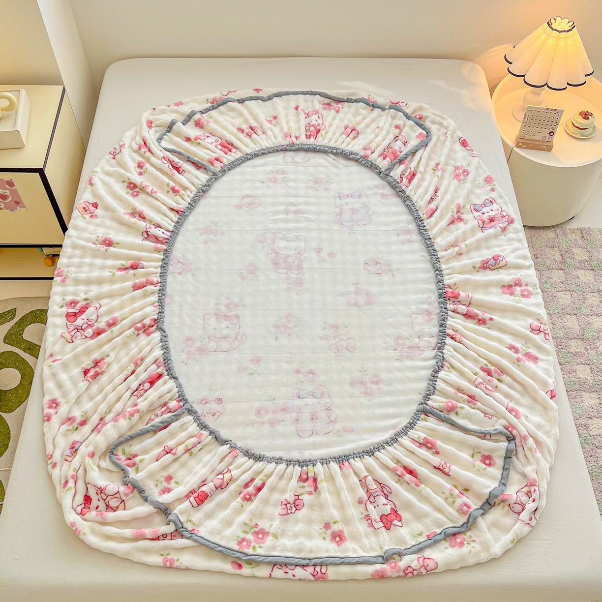 91家纺网 家纺一手货源 找家纺 慕梵家居 2025新款泡泡绒床笠泡泡兔绒床罩外贸可以定做尺寸单品床笠单件床笠 凯特猫