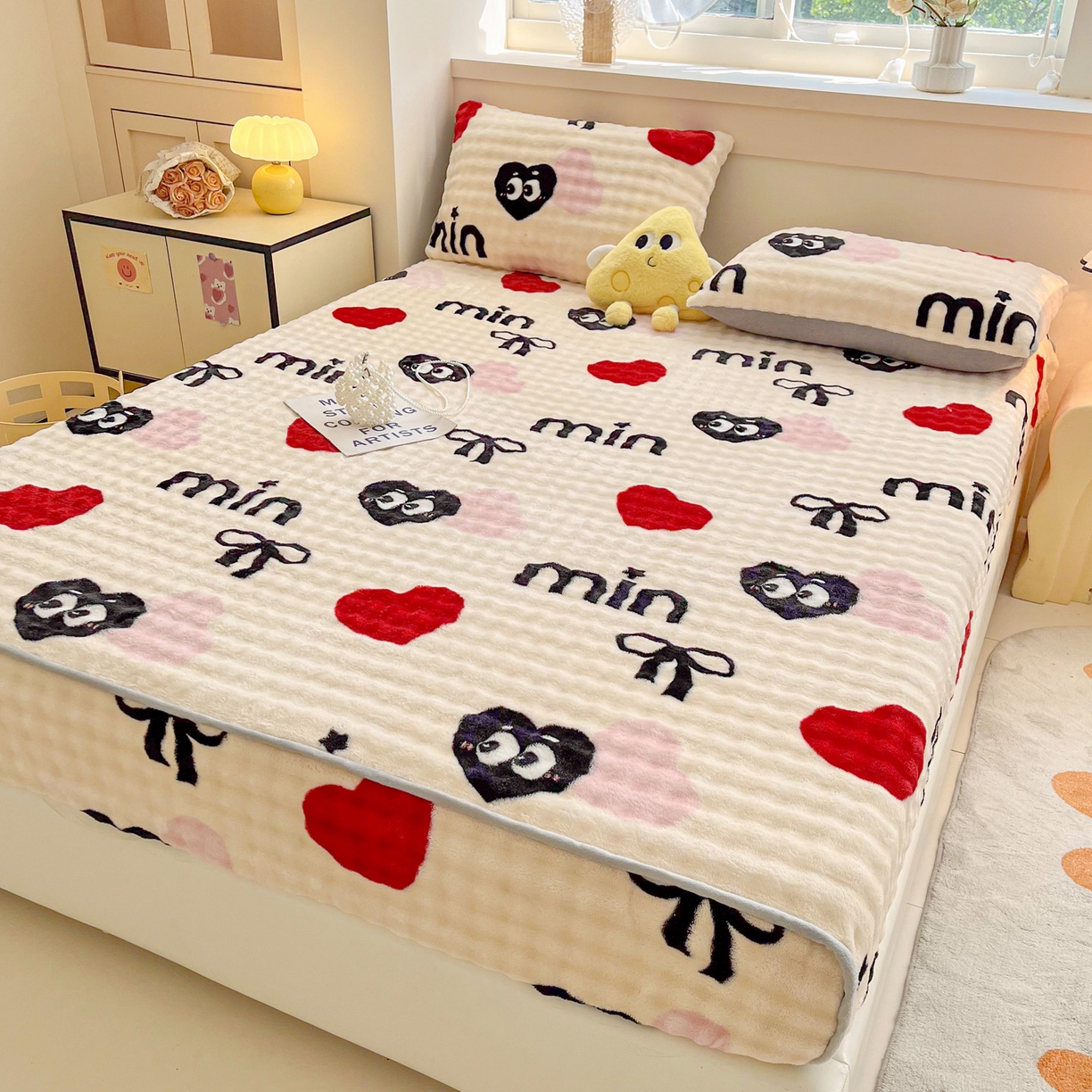 91家纺网 家纺一手货源 找家纺 慕梵家居 2025新款泡泡绒床笠泡泡兔绒床罩外贸可以定做尺寸单品床笠单件床笠 迷你爱心