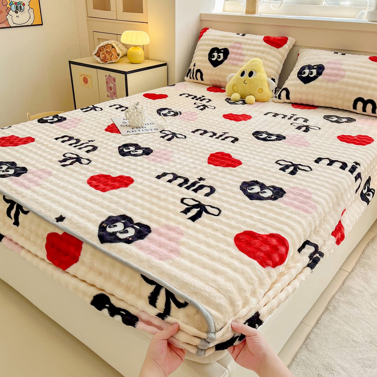 91家纺网 家纺一手货源 找家纺 慕梵家居 2025新款泡泡绒床笠泡泡兔绒床罩外贸可以定做尺寸单品床笠单件床笠 迷你爱心