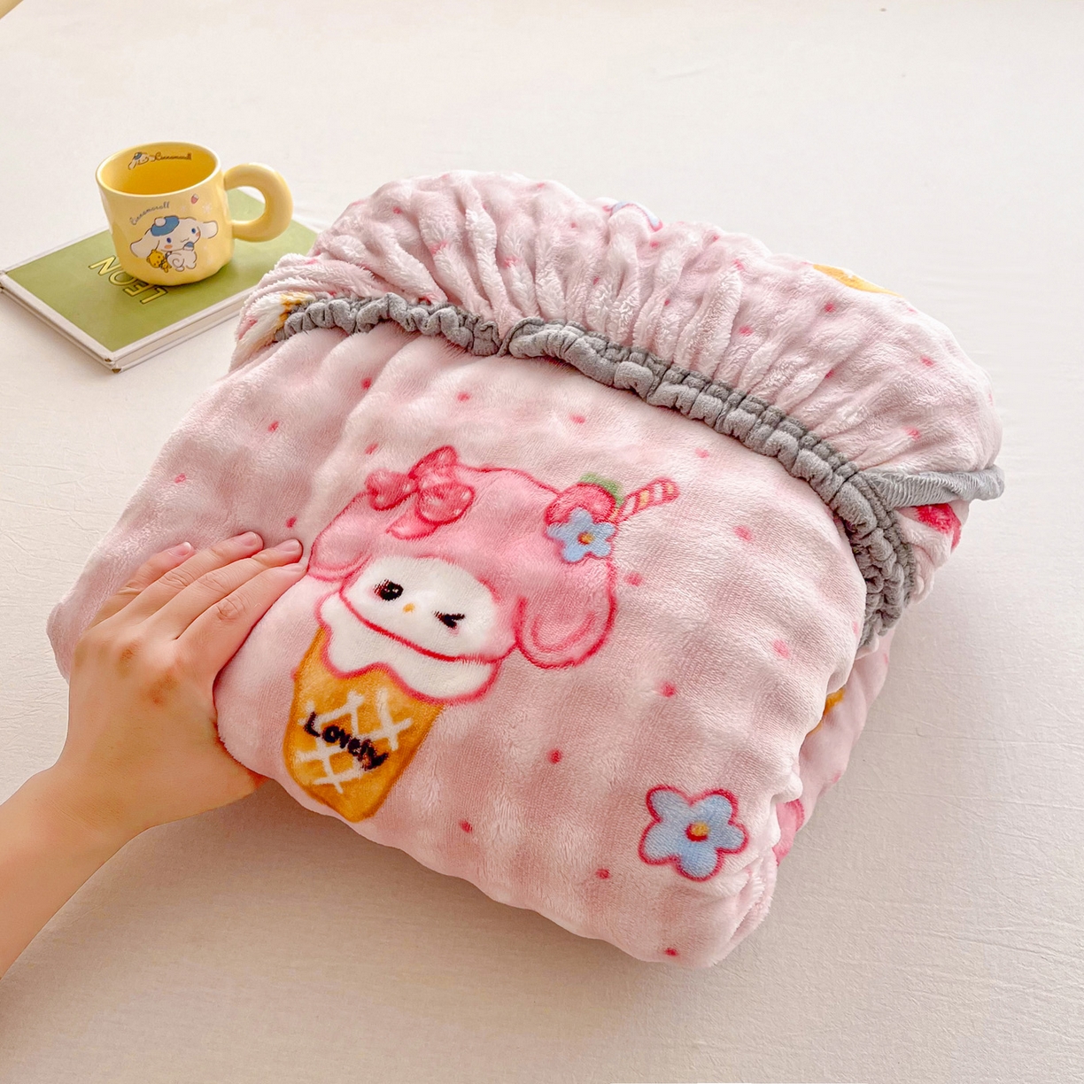 91家纺网 家纺一手货源 找家纺 慕梵家居 2025新款泡泡绒床笠泡泡兔绒床罩外贸可以定做尺寸单品床笠单件床笠 甜筒女孩