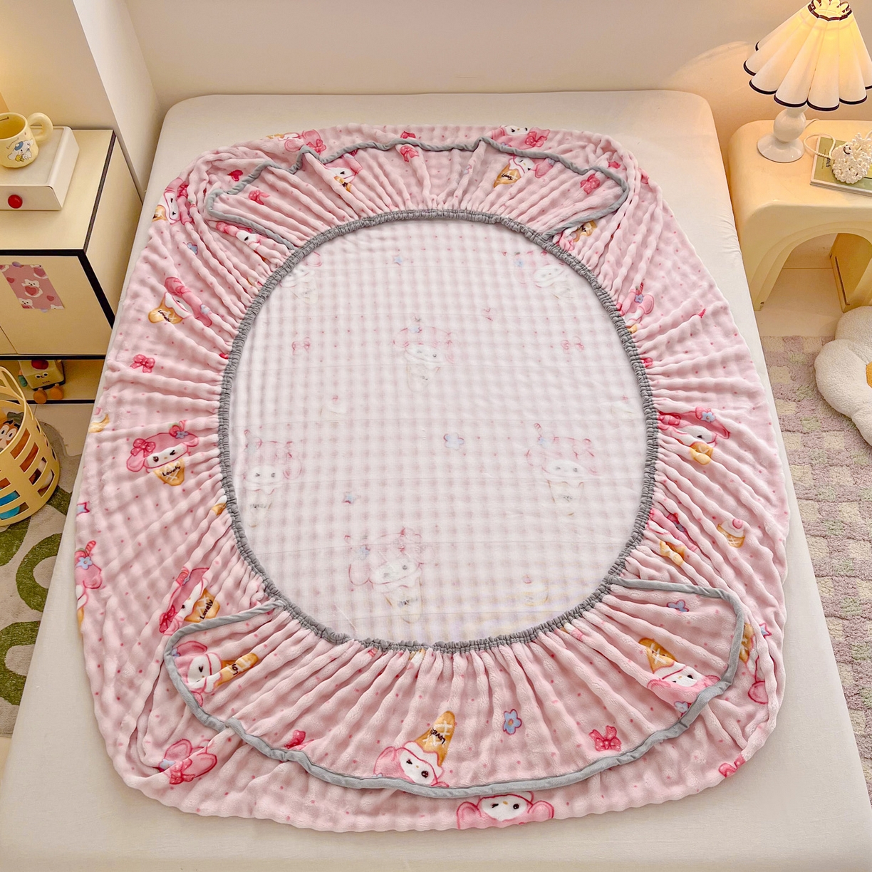 91家纺网 家纺一手货源 找家纺 慕梵家居 2025新款泡泡绒床笠泡泡兔绒床罩外贸可以定做尺寸单品床笠单件床笠 甜筒女孩