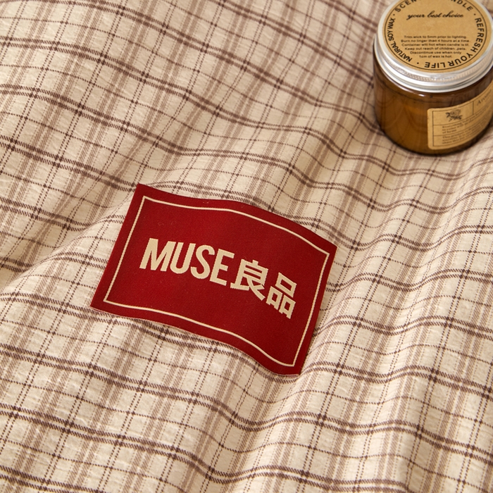 91家纺网 家纺一手货源 找家纺 玛德琳 2025新款美拉德条格抗菌豆豆绒抗菌被被子被芯 美拉德-浅咖