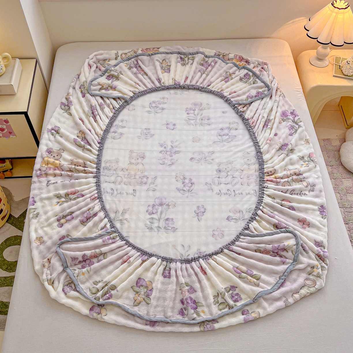 91家纺网 家纺一手货源 找家纺 慕梵家居 2025新款泡泡绒床笠泡泡兔绒床罩外贸可以定做尺寸单品床笠单件床笠 小熊乐园