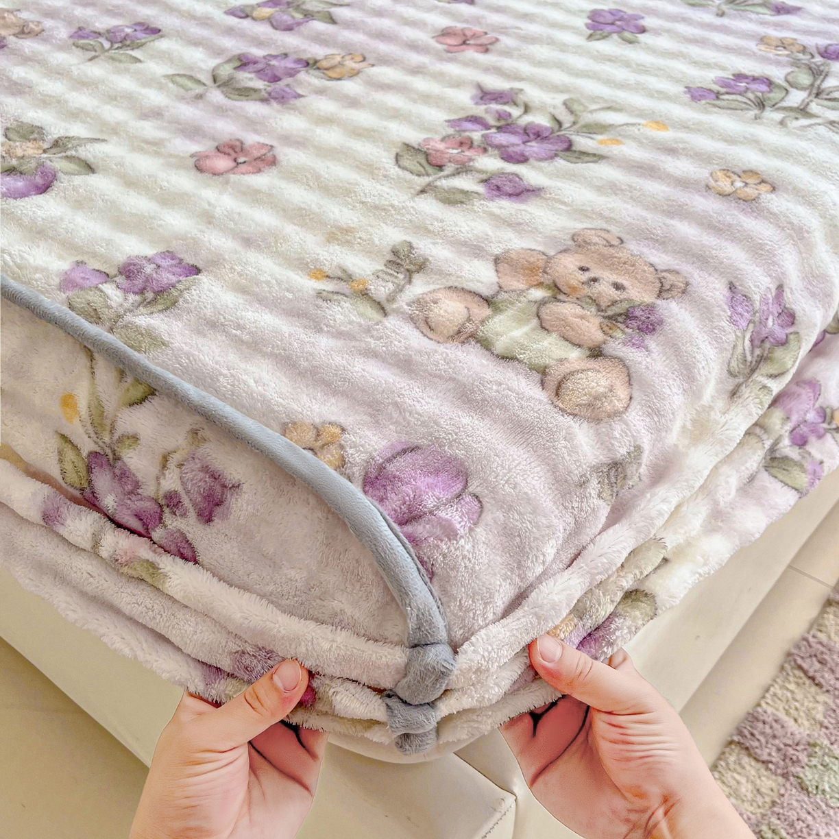 91家纺网 家纺一手货源 找家纺 慕梵家居 2025新款泡泡绒床笠泡泡兔绒床罩外贸可以定做尺寸单品床笠单件床笠 小熊乐园