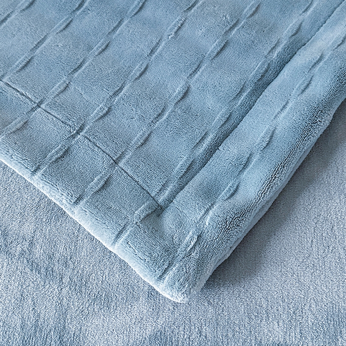 91家纺网 家纺一手货源 找家纺 梓之赫 2025新款全消光雕花绒牛奶绒刺绣四件套-甜梦 甜梦-蓝色