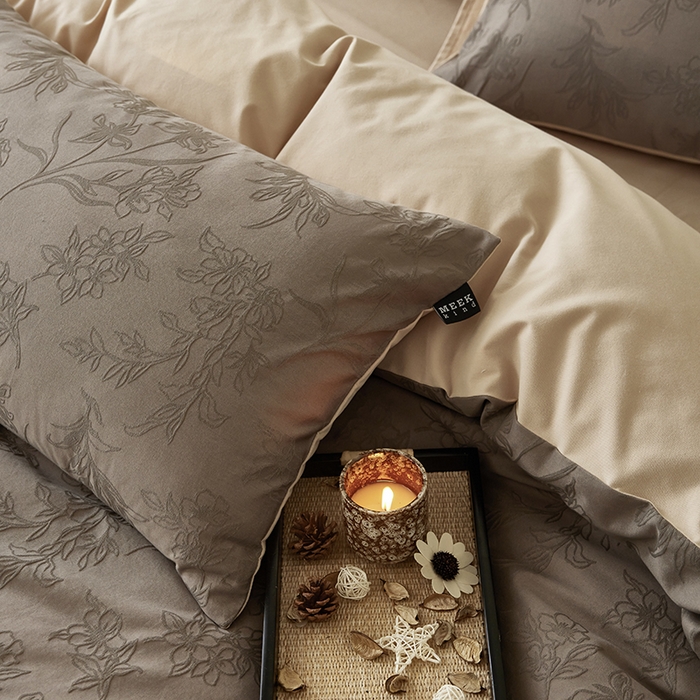 91家纺网 家纺一手货源 找家纺 风向标家纺 2025新款全棉纯棉提花磨毛四件套-蝶影繁花系列 繁花-摩卡