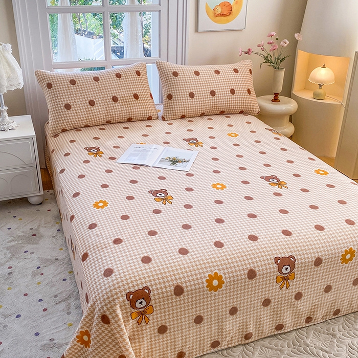 91家纺网 家纺一手货源 找家纺 优米家纺 2025新款加厚舒适牛奶绒床单床单单件 快乐小熊