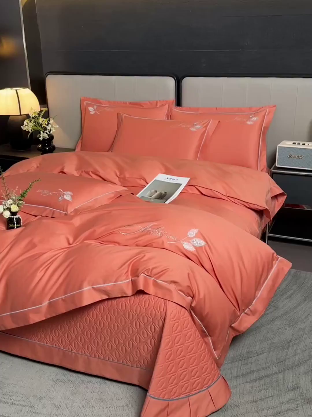 91家纺网 家纺一手货源 找家纺 （总）畅畅家纺 2025新款全棉活性喷气简约轻奢刺绣夹棉床盖款四件套-雅韵