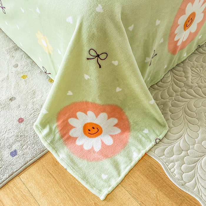 91家纺网 家纺一手货源 找家纺 优米家纺 2025新款加厚舒适牛奶绒床单床单单件 太阳花