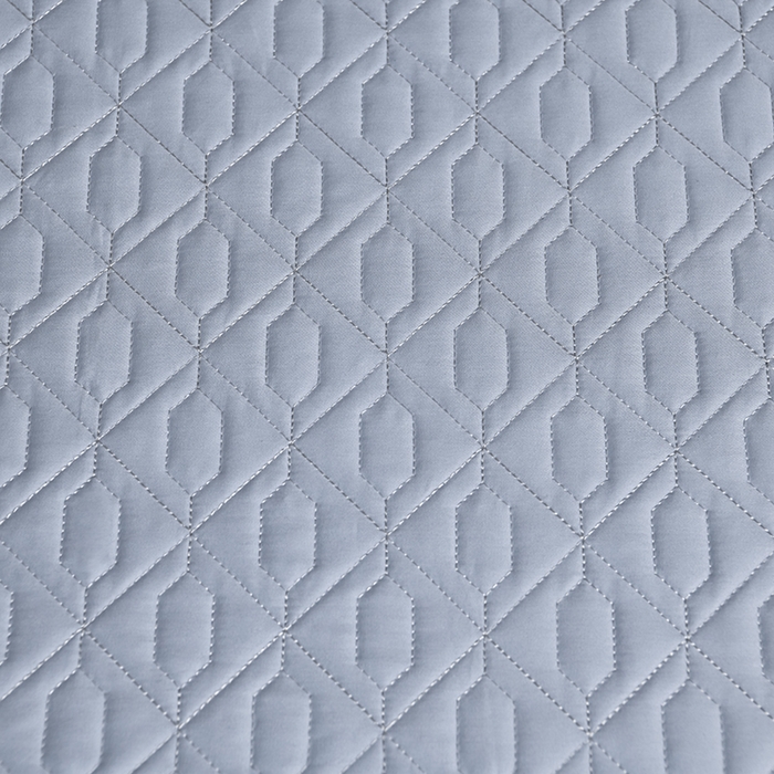 91家纺网 家纺一手货源 找家纺 畅畅家纺 2025新款全棉活性喷气简约轻奢刺绣夹棉床盖款四件套-雅韵 雅韵-灰兰