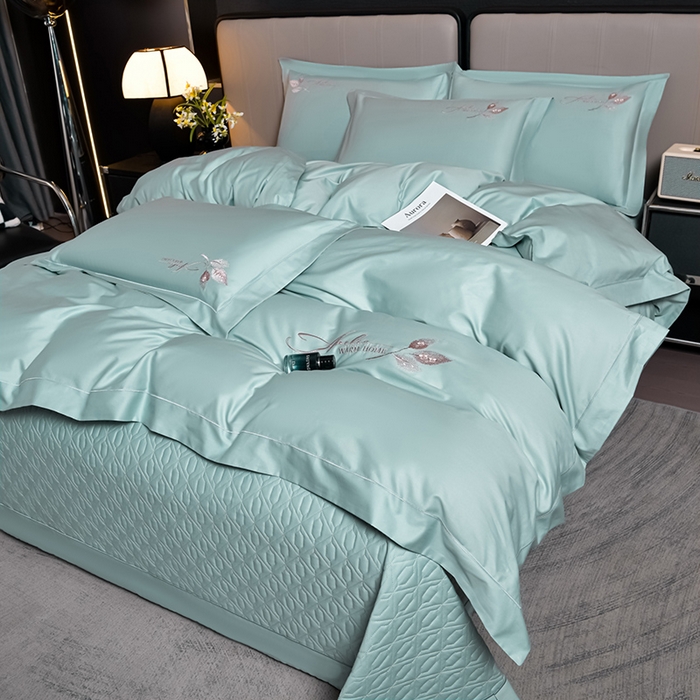 91家纺网 家纺一手货源 找家纺 畅畅家纺 2025新款全棉活性喷气简约轻奢刺绣夹棉床盖款四件套-雅韵 雅韵-青绿