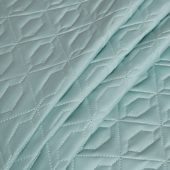 91家纺网 家纺一手货源 找家纺 畅畅家纺 2025新款全棉活性喷气简约轻奢刺绣夹棉床盖款四件套-雅韵 雅韵-青绿