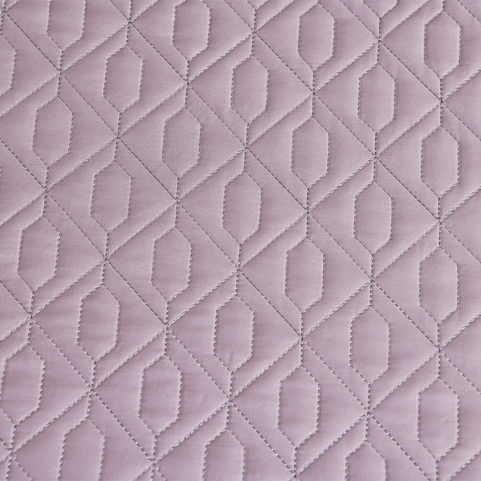 91家纺网 家纺一手货源 找家纺 畅畅家纺 2025新款全棉活性喷气简约轻奢刺绣夹棉床盖款四件套-雅韵 雅韵-紫色