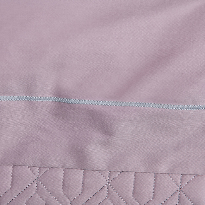 91家纺网 家纺一手货源 找家纺 畅畅家纺 2025新款全棉活性喷气简约轻奢刺绣夹棉床盖款四件套-雅韵 雅韵-紫色