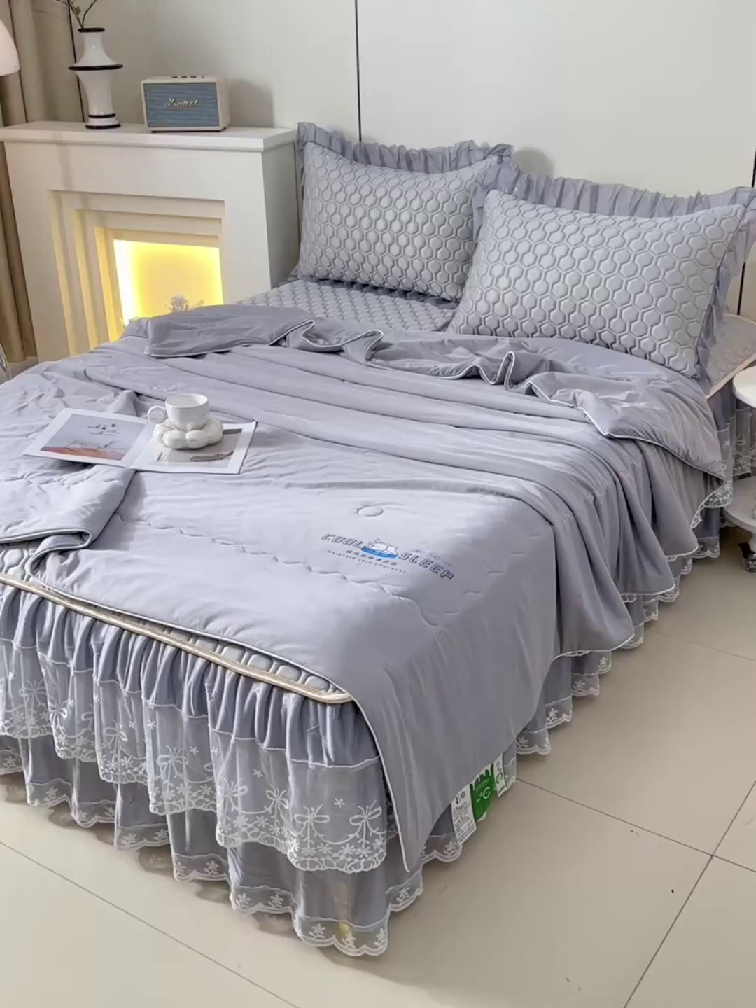 91家纺网 家纺一手货源 找家纺 畅畅家纺 2025新款夏季凉感丝唯美纯色凉席夏被四件套 唯美-经典灰