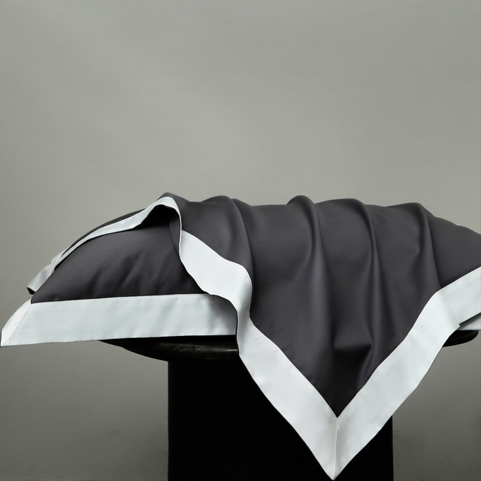 91家纺网 家纺一手货源 找家纺 柔觉家纺 新款50*50双股长绒棉纯色拼角四件套 雅-帝王灰