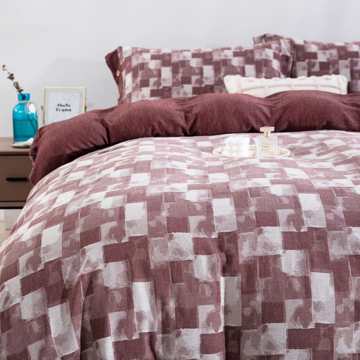 91家纺网 家纺一手货源 找家纺 双层纱家居 2025新款全棉色织提花四件套-都市万象 都市万象-豆沙