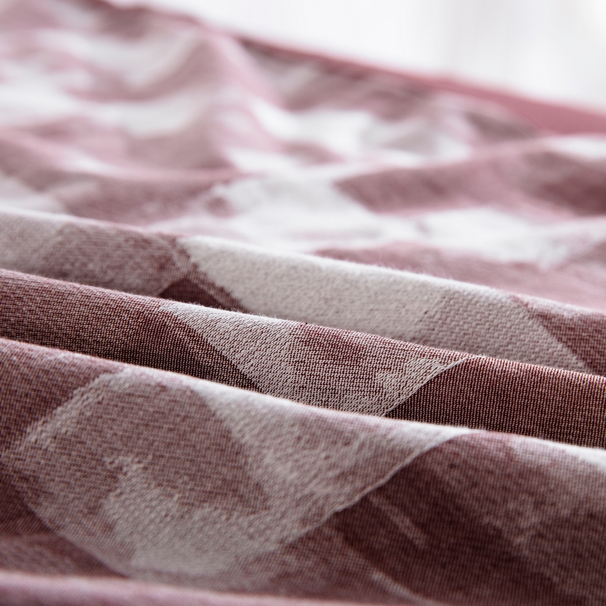 91家纺网 家纺一手货源 找家纺 双层纱家居 2025新款全棉色织提花四件套-都市万象 都市万象-豆沙