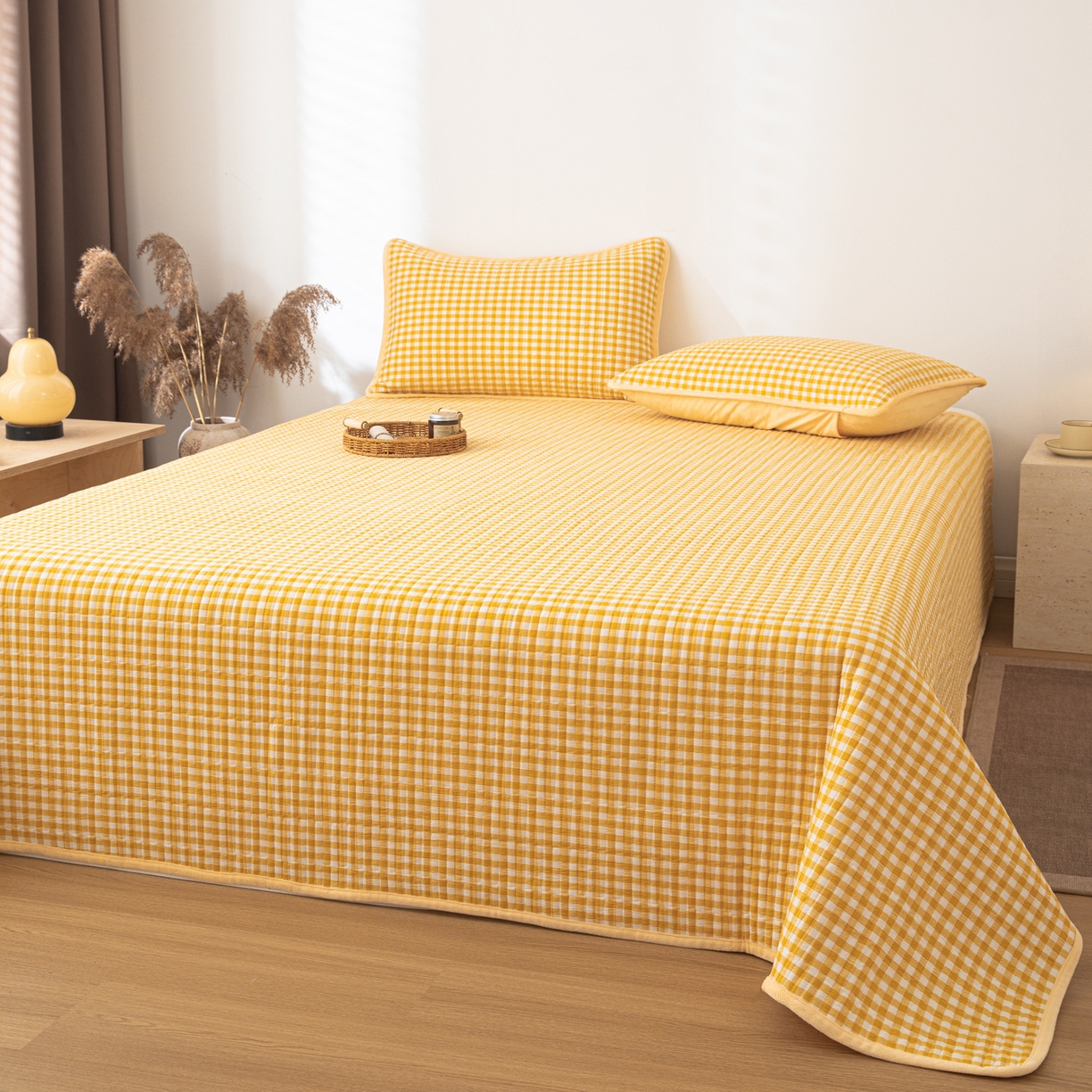 91家纺网 家纺一手货源 找家纺 简宜家居（朝初家纺） 2025新款全棉纯棉色织水洗棉床盖 黄小格