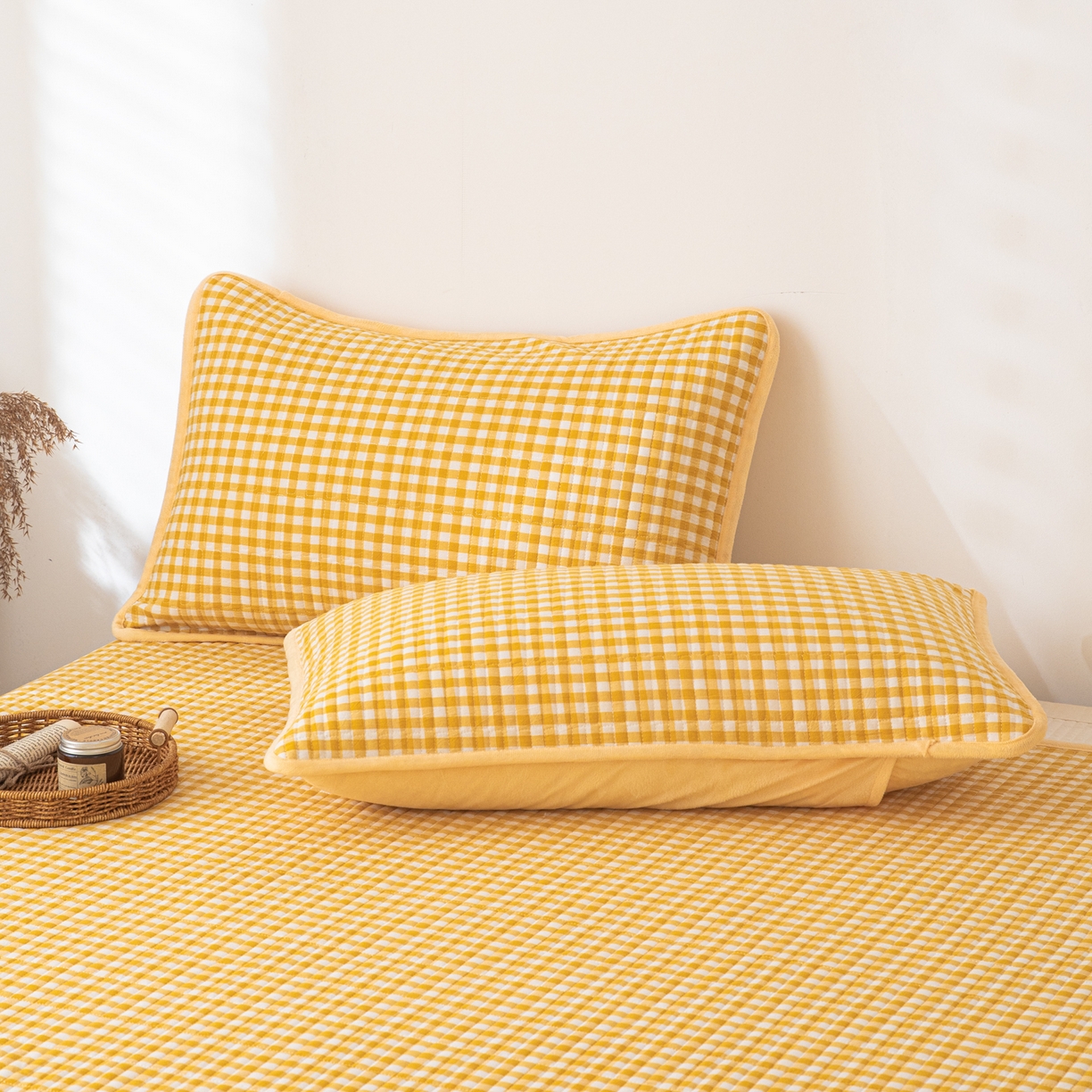 91家纺网 家纺一手货源 找家纺 简宜家居（朝初家纺） 2025新款全棉纯棉色织水洗棉床盖 黄小格