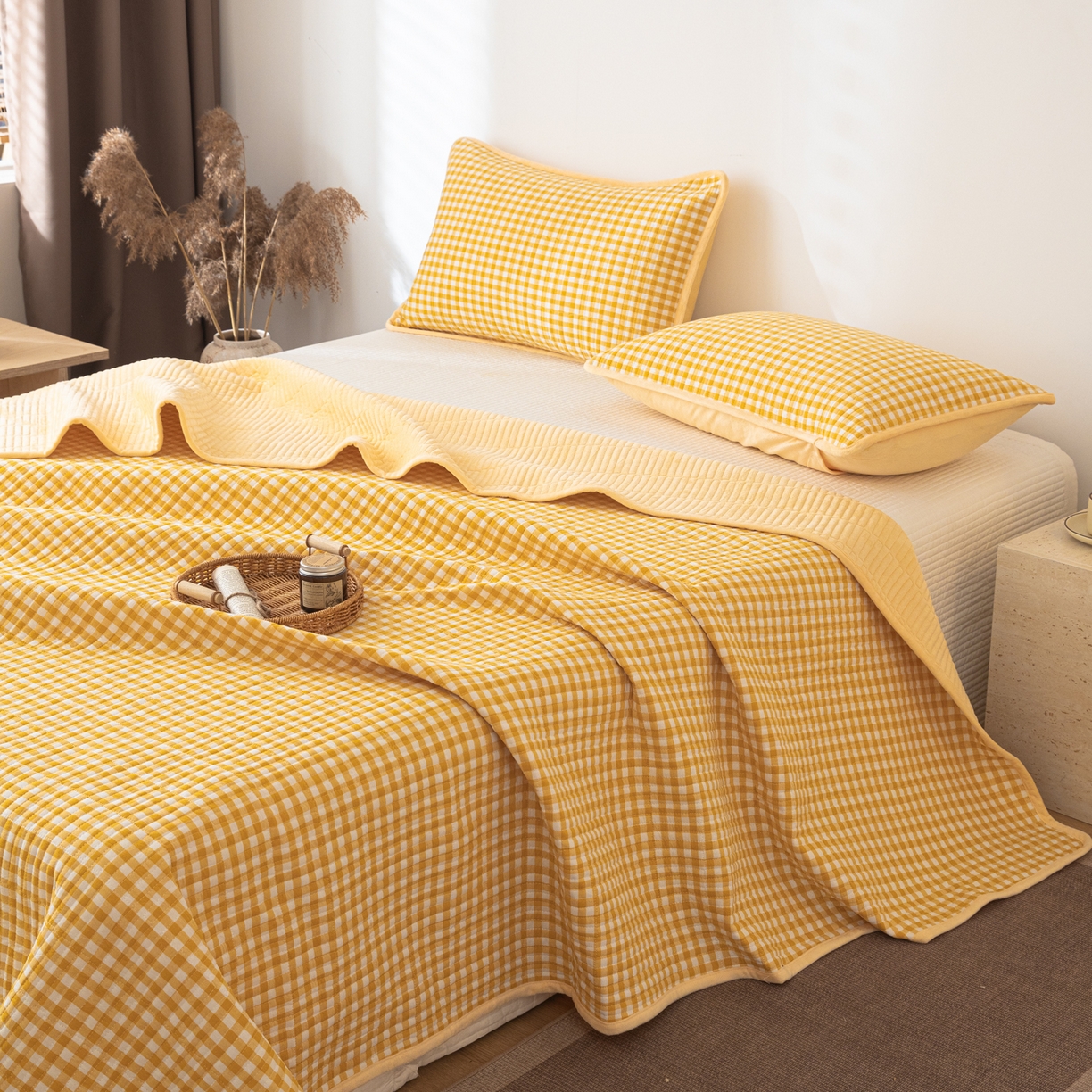 91家纺网 家纺一手货源 找家纺 简宜家居（朝初家纺） 2025新款全棉纯棉色织水洗棉床盖 黄小格