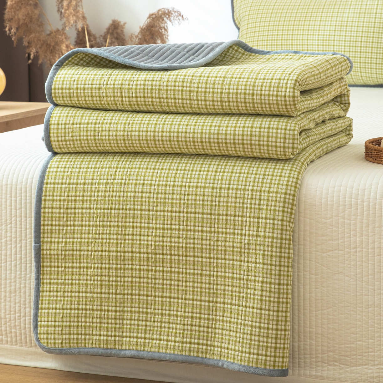 91家纺网 家纺一手货源 找家纺 简宜家居（朝初家纺） 2025新款全棉纯棉色织水洗棉床盖 华夫格青