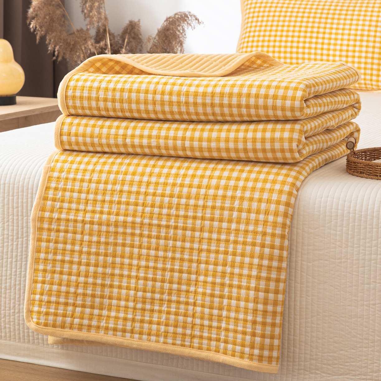 91家纺网 家纺一手货源 找家纺 简宜家居（朝初家纺） 2025新款全棉纯棉色织水洗棉床盖 黄小格