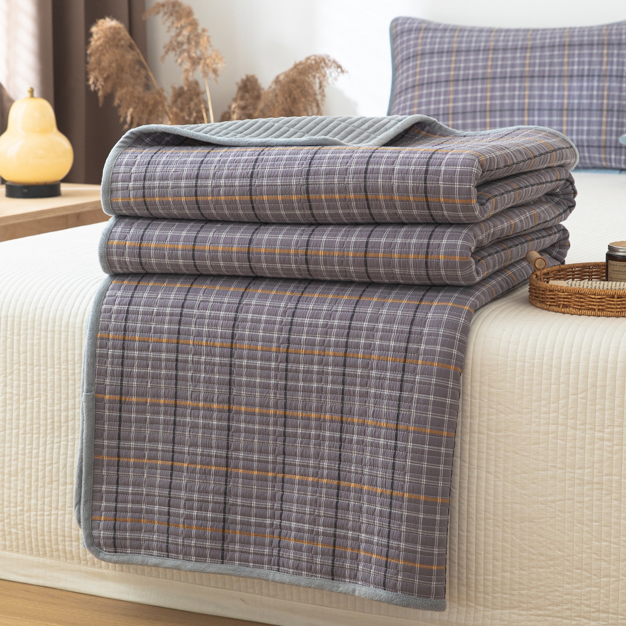 91家纺网 家纺一手货源 找家纺 简宜家居（朝初家纺） 2025新款全棉纯棉色织水洗棉床盖 流苏紫