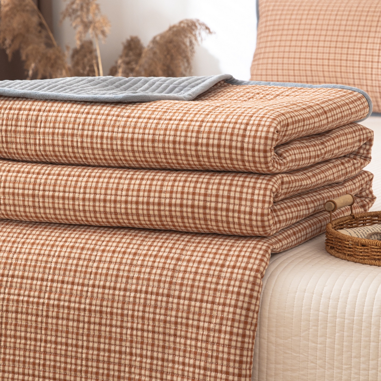 91家纺网 家纺一手货源 找家纺 简宜家居（朝初家纺） 2025新款全棉纯棉色织水洗棉床盖 华夫格橙