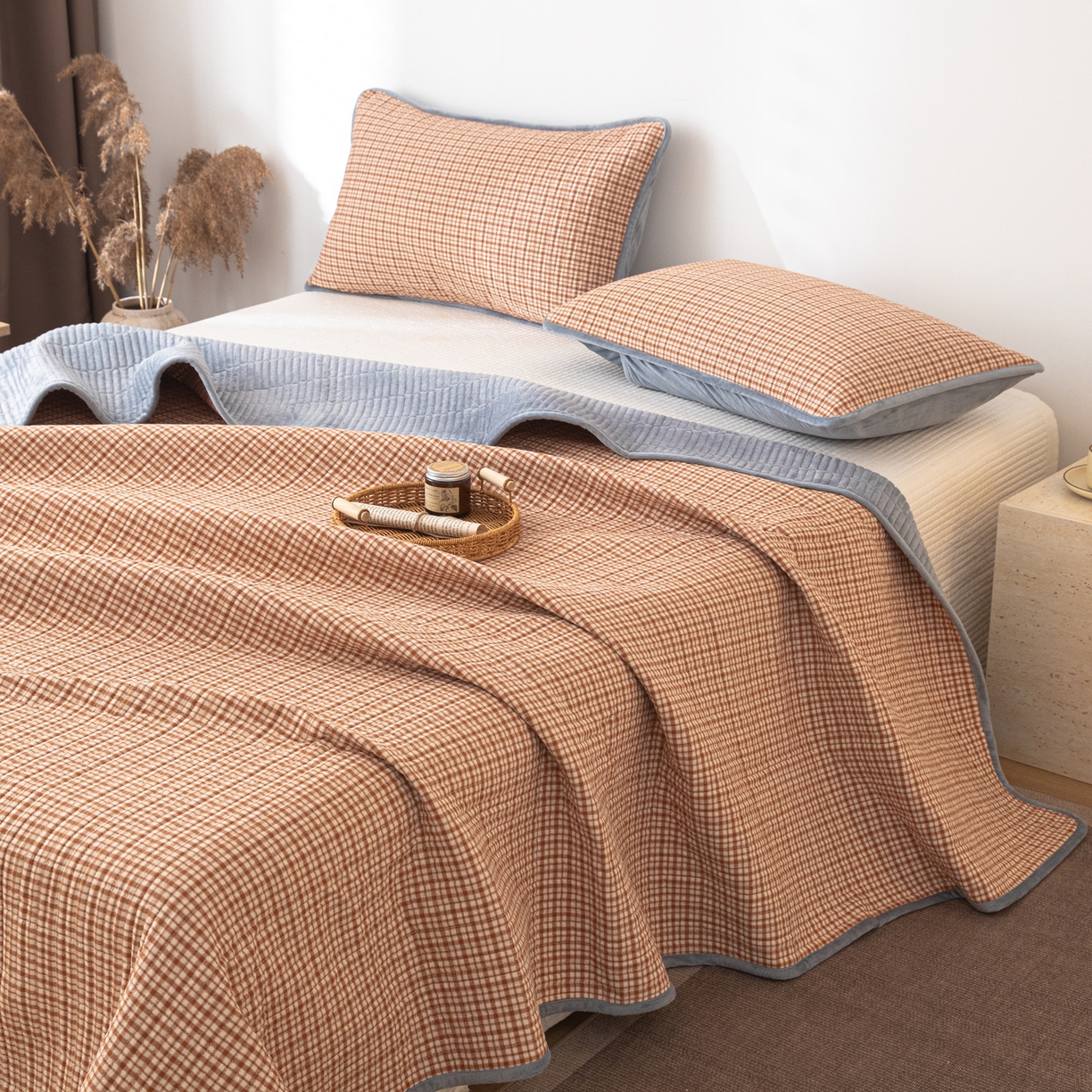 91家纺网 家纺一手货源 找家纺 简宜家居（朝初家纺） 2025新款全棉纯棉色织水洗棉床盖 华夫格橙